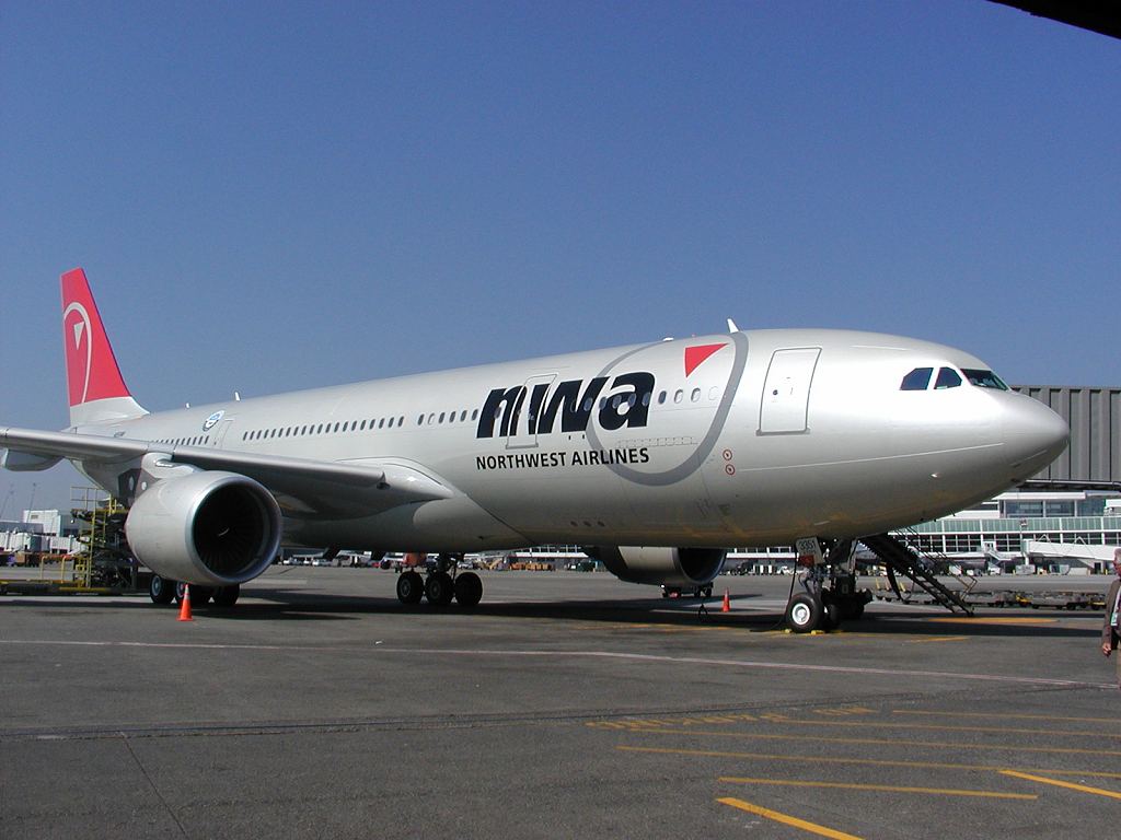 N851NW_1.jpg