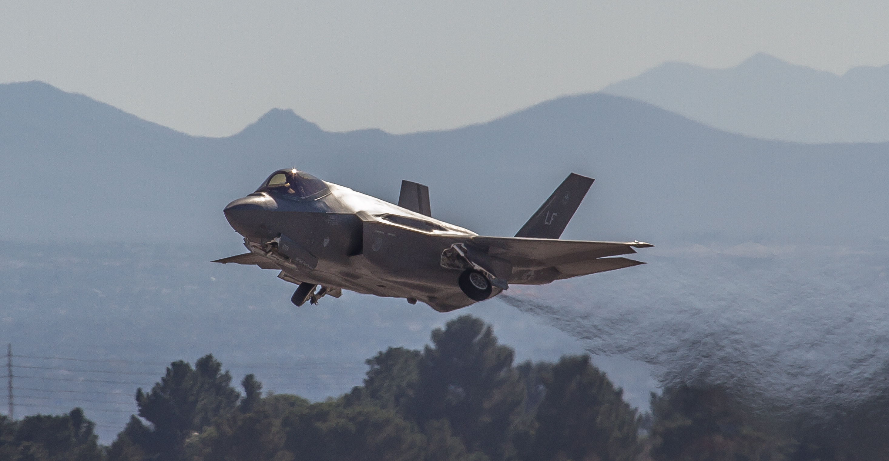 nellis90.jpg