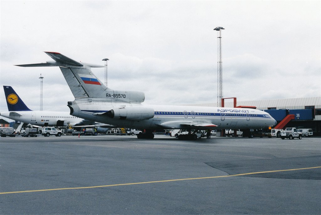 RA-95570.jpg