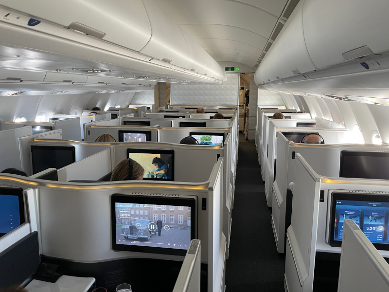 03-DL143-Kabin.jpg