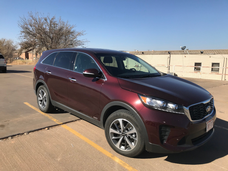 Kia-Carens.jpg