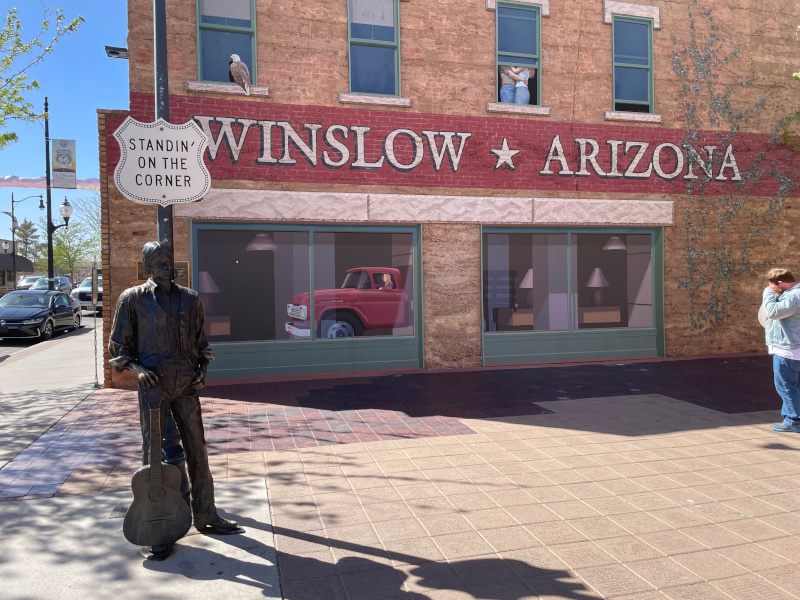 09-Winslow.jpg