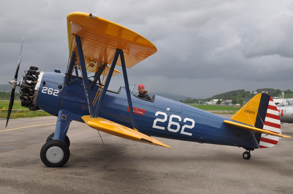N262V-004-1024.jpg