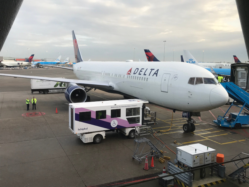 AMS1B763.jpg