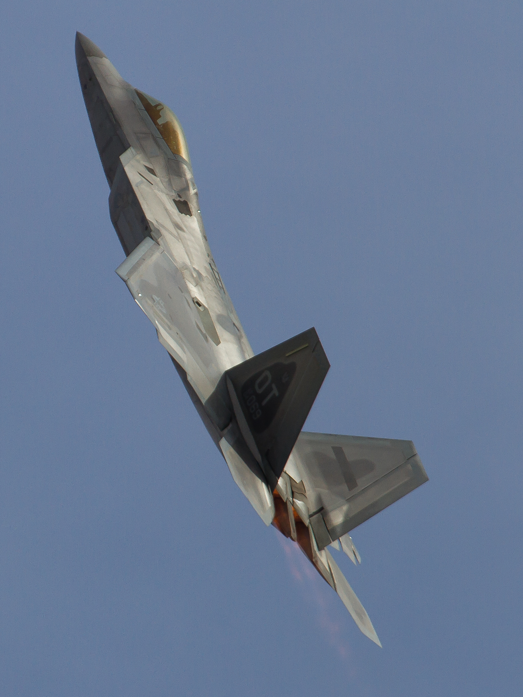 nellis4.jpg