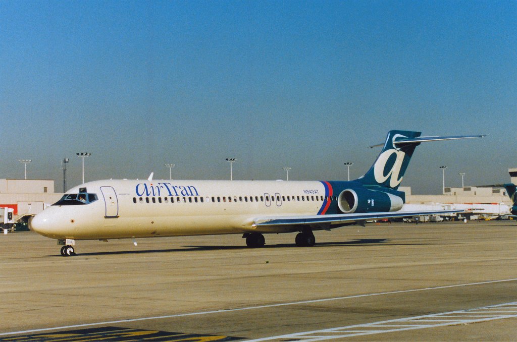 N943AT.jpg