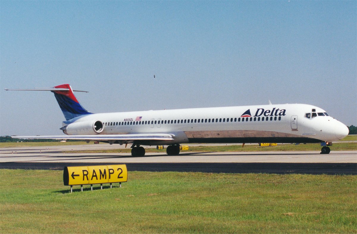 N955DL.jpg