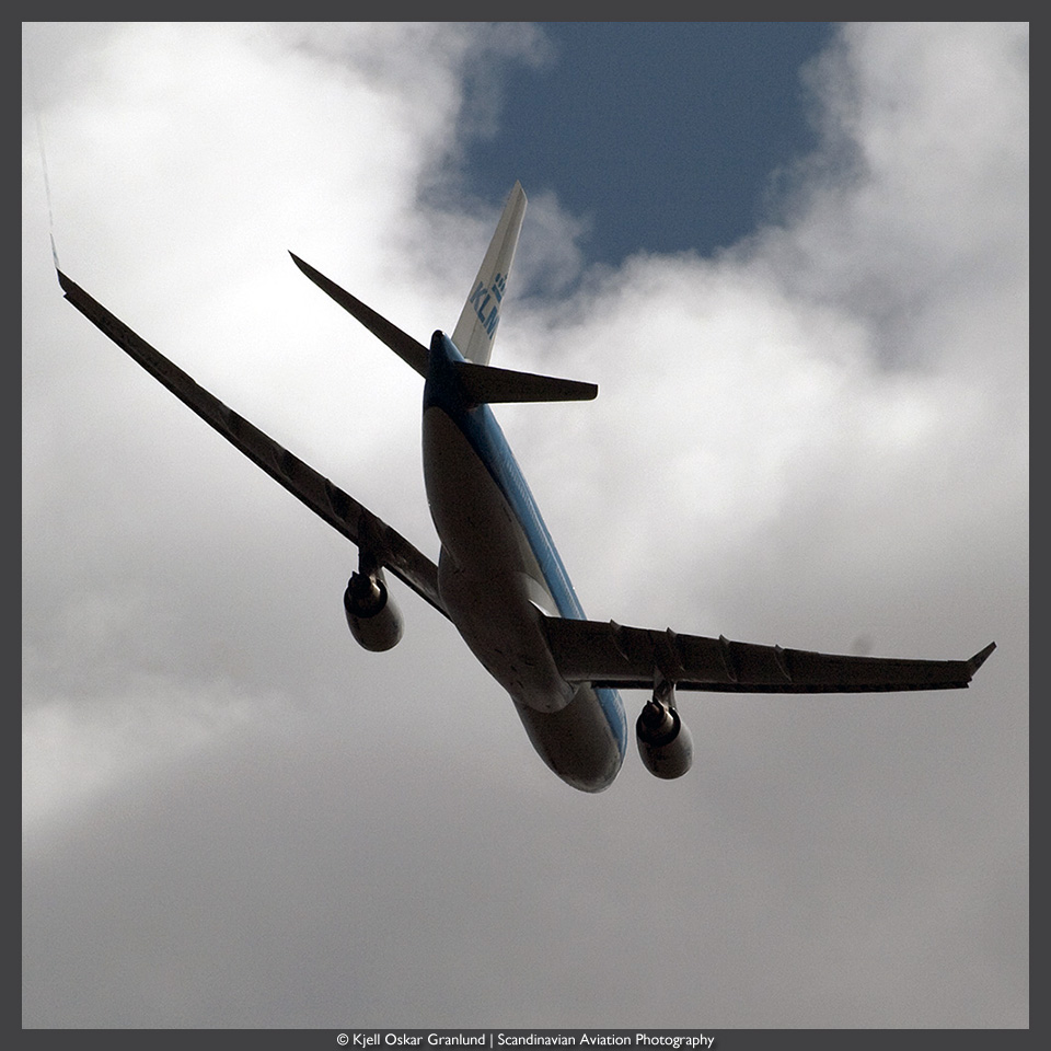 Airliner_KOG023.jpg