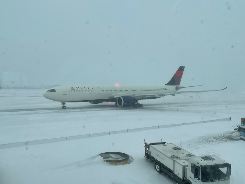4-AMS330-900.jpg