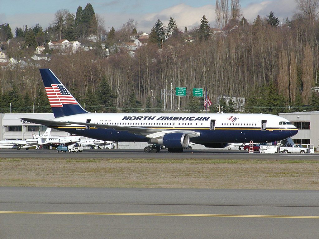 N767NA_2.jpg