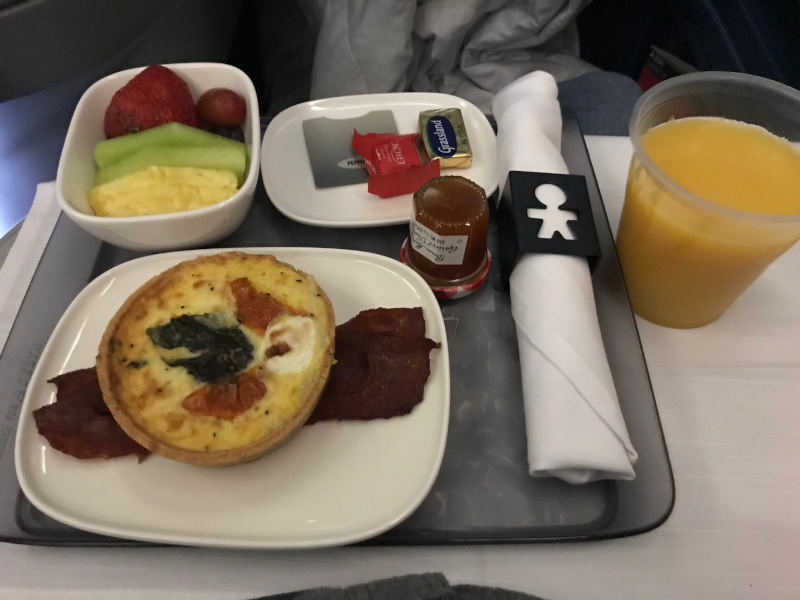 Delta4-Breakfast.jpg