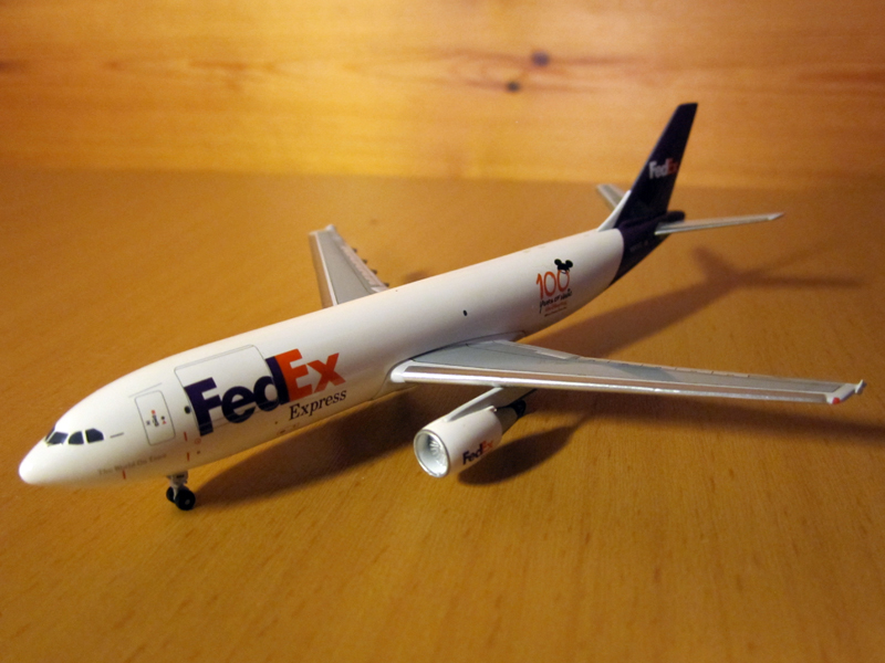 N683FE.jpg
