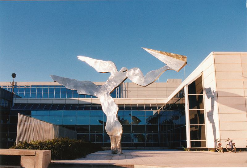 statue2.jpg