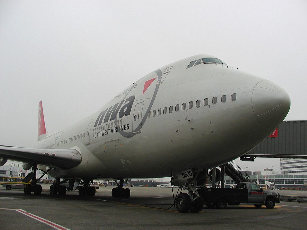 N638US_1.jpg