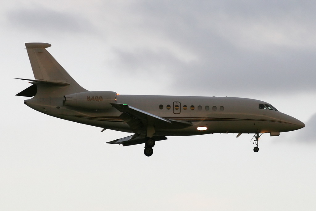 lhr13.jpg