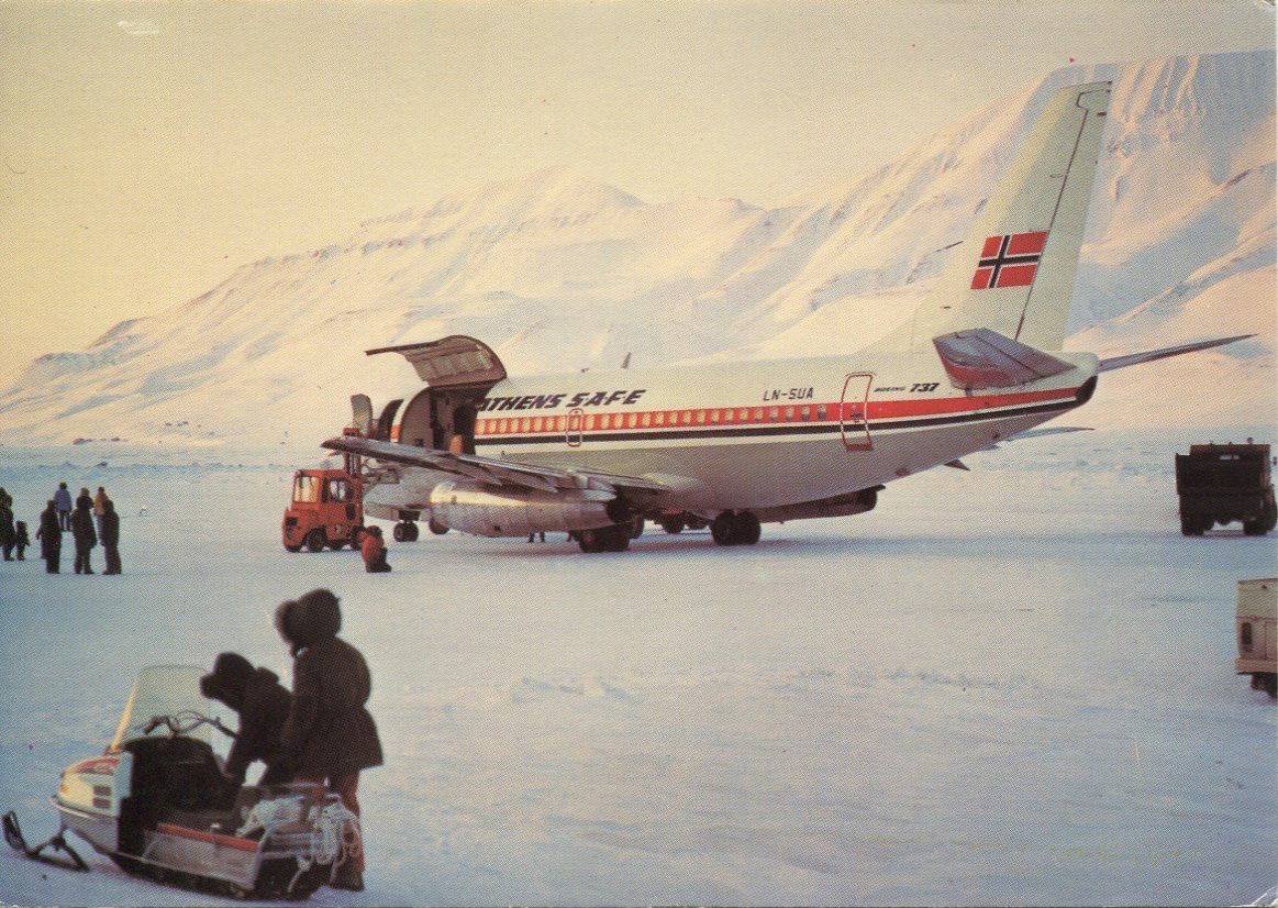 B737-LYR2.jpg