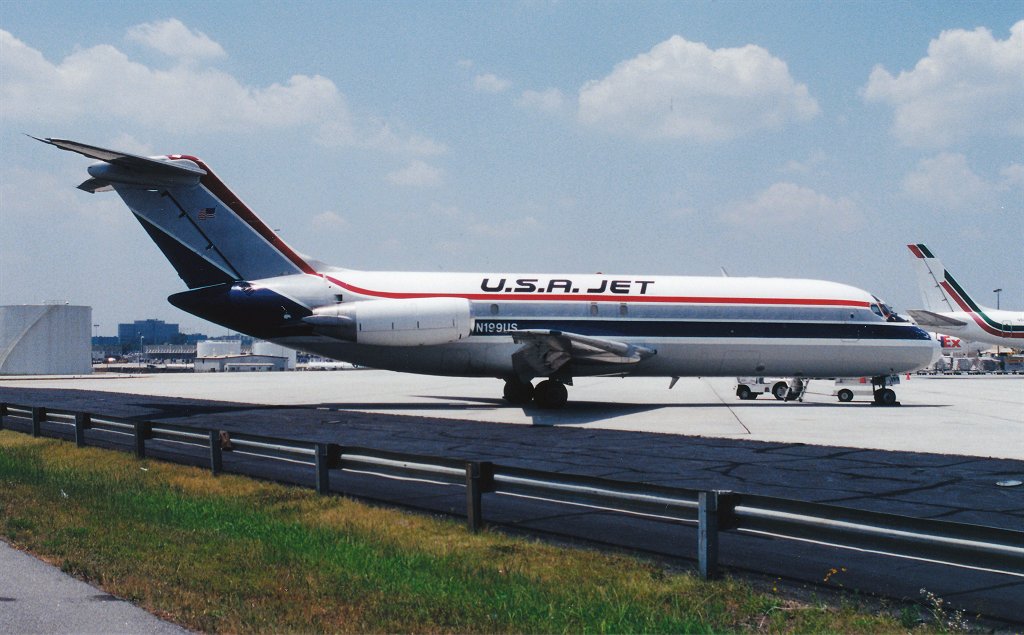 N199US.jpg