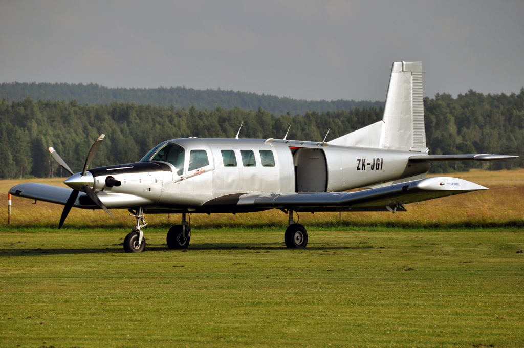 ZK-JGI-002-1024.jpg