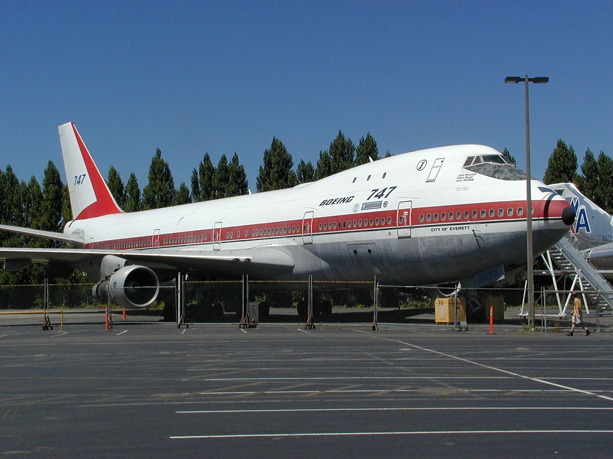 747_1st.jpg