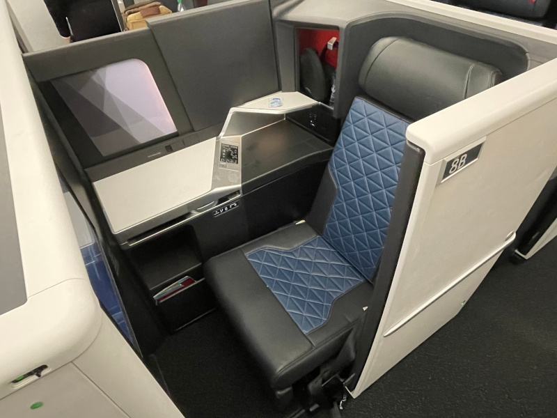 5-DL75-Seat.jpg