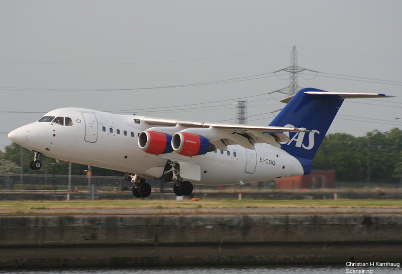 EI-COQ-LCY110606.jpg