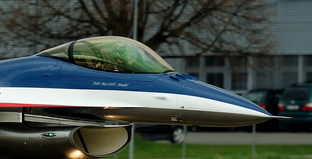 7169111636_f5b5813dc5_b.jpg