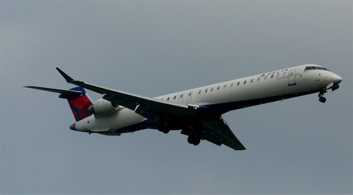 crj.jpg