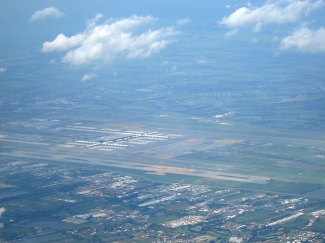 03aug%20BKK%20NY%20APT.jpg