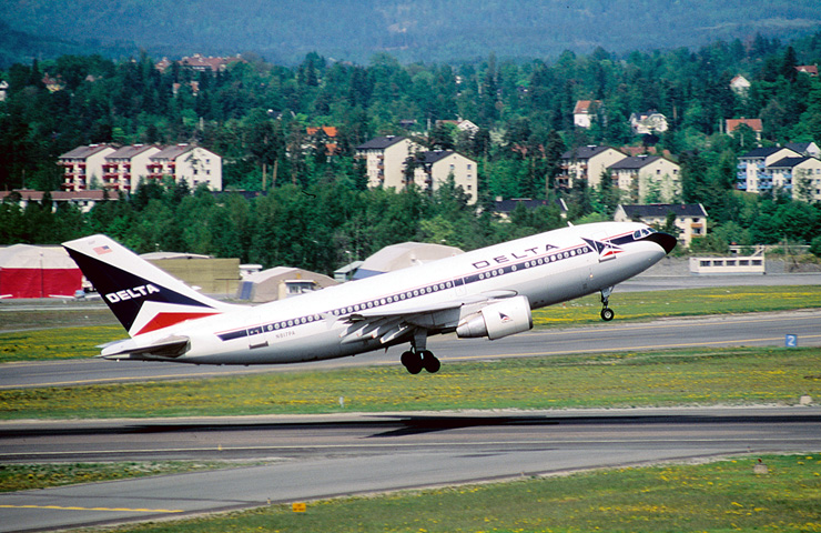 N817PA-002-740.jpg