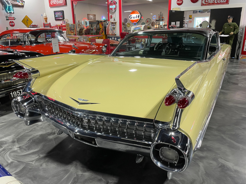 08-Cadillac-Eldorado.jpg